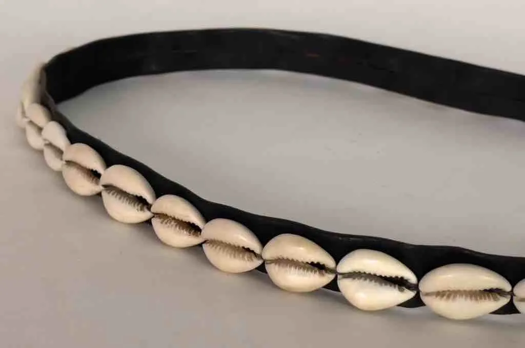 African Cultural Narrow Real Cowrie Shell-Leather Ball & Loop Closure Belt - 2 Colors
