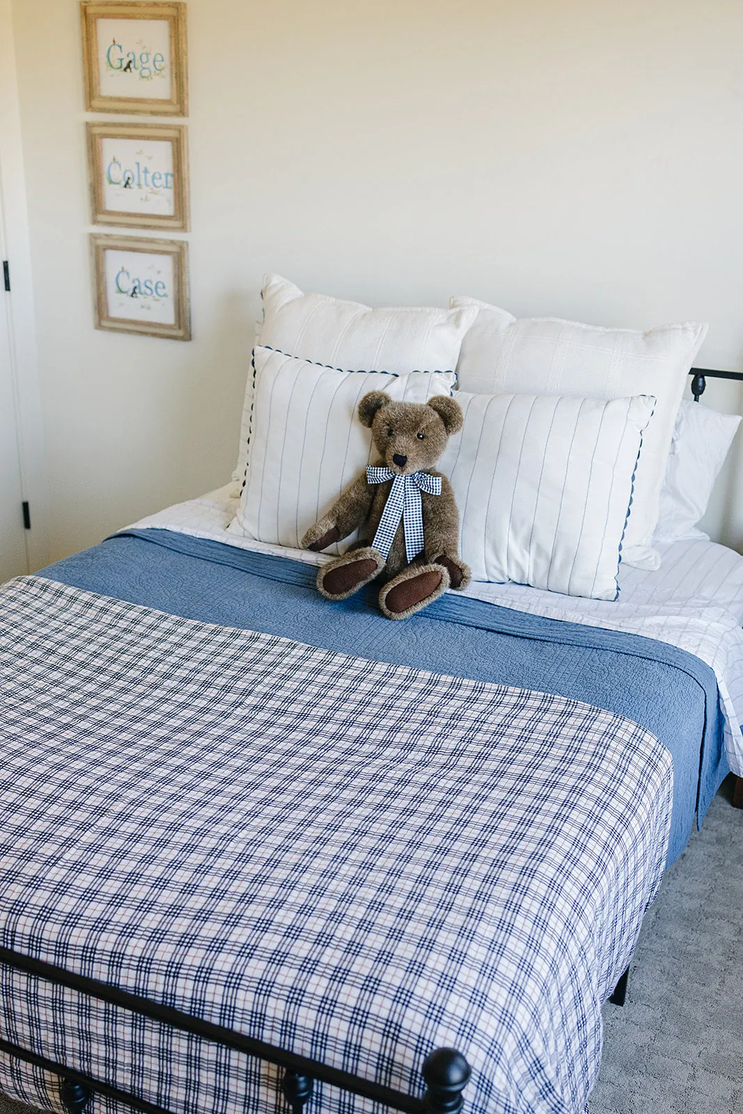 Vintage Plaid   Navy Plaid Twin Muslin Quilt