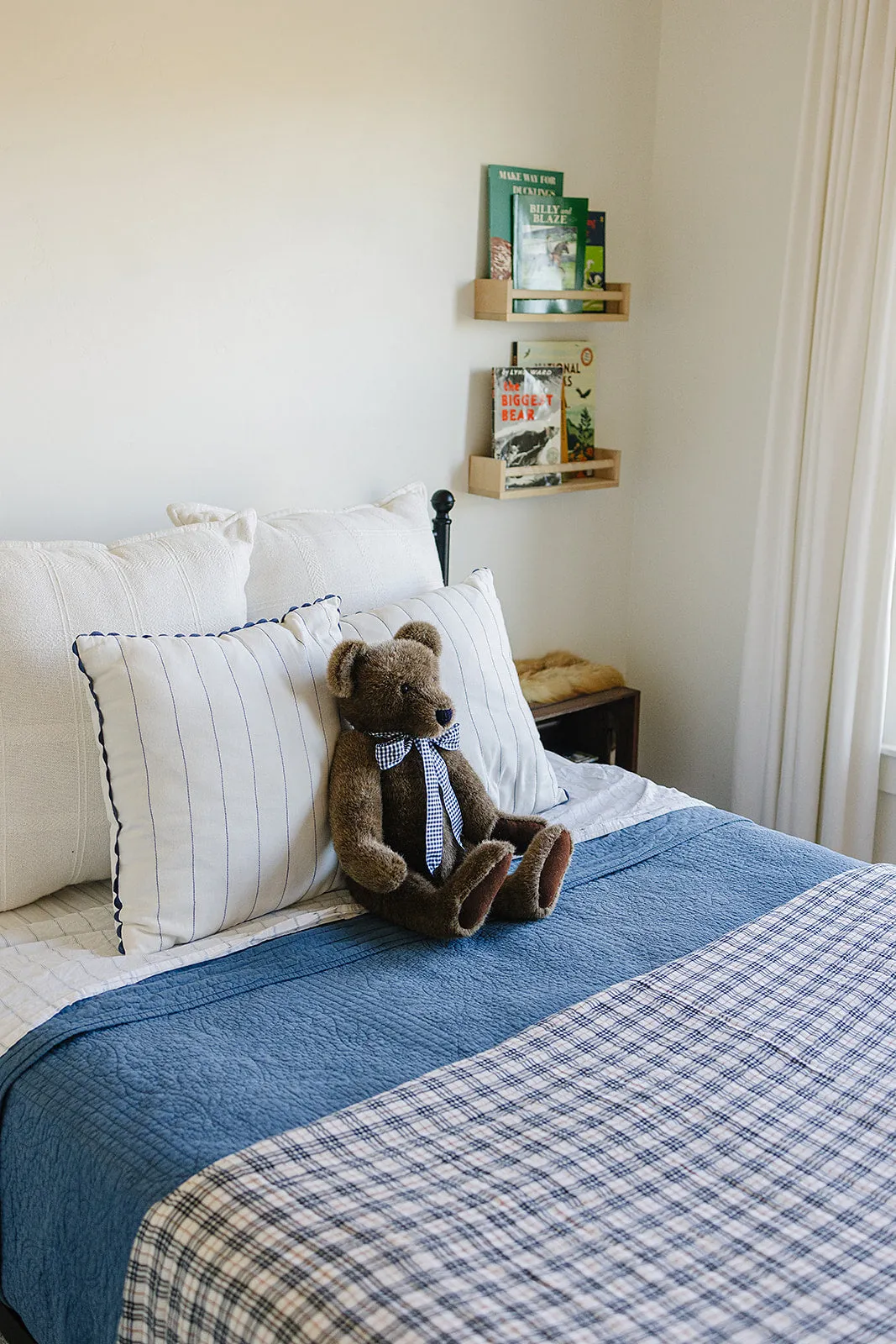 Vintage Plaid   Navy Plaid Twin Muslin Quilt